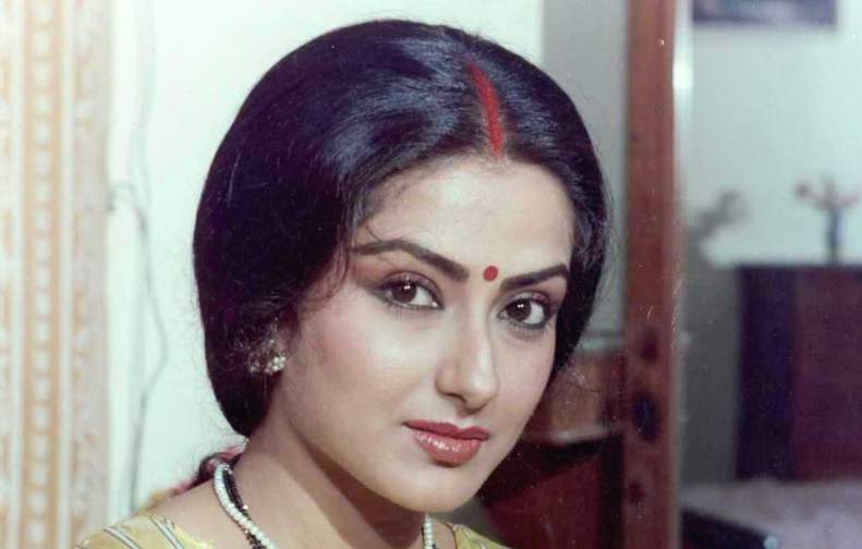 Moushumi Chatterjee - Wikipedia