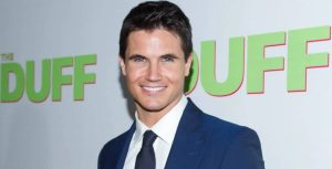 Robbie Amell