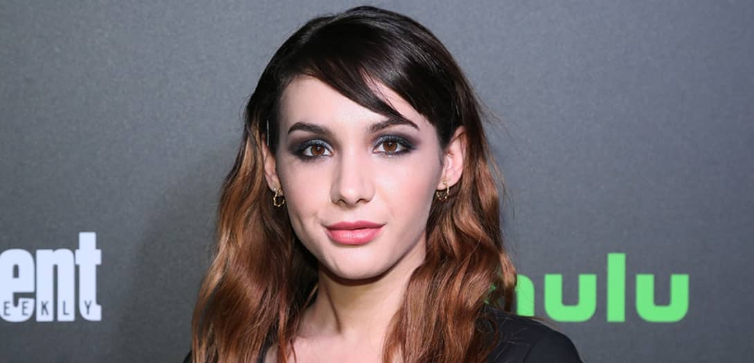 Hannah Marks Hannah Marks